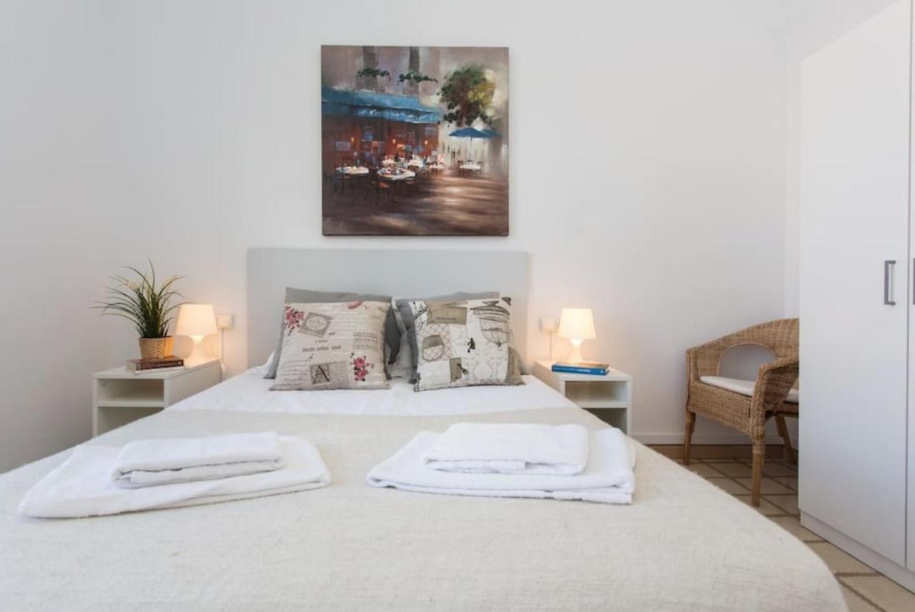 Priority Fira Apartments Barcelona Eksteriør bilde